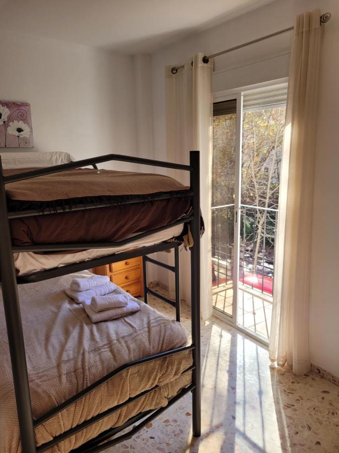 Apartamentos Пинос Хенил Екстериор снимка